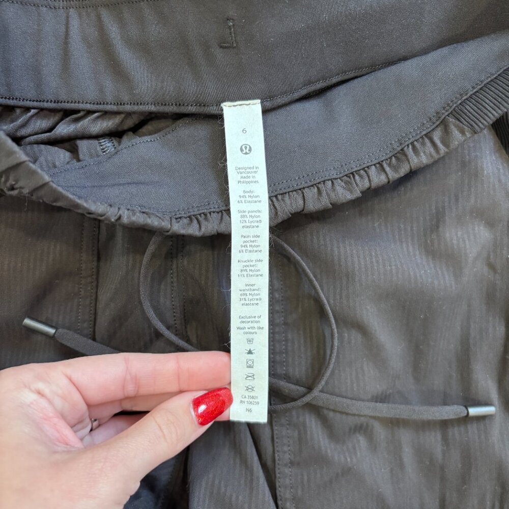Lululemon Beyond The Studio Jogger Womens 6 Pants Athleisure 28x28 Black LW5CZHS - Picture 8 of 12